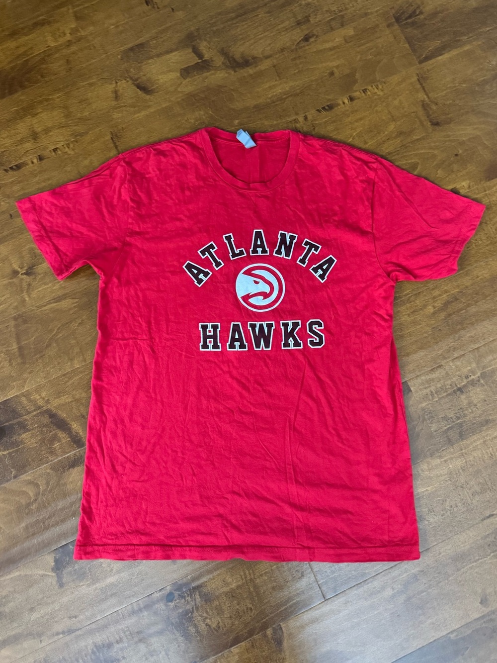 UGA shorts, Atlanta Braves, Atlanta Hawks, Atlanta Falcons men’s large shirts - Picture 2 of 10
